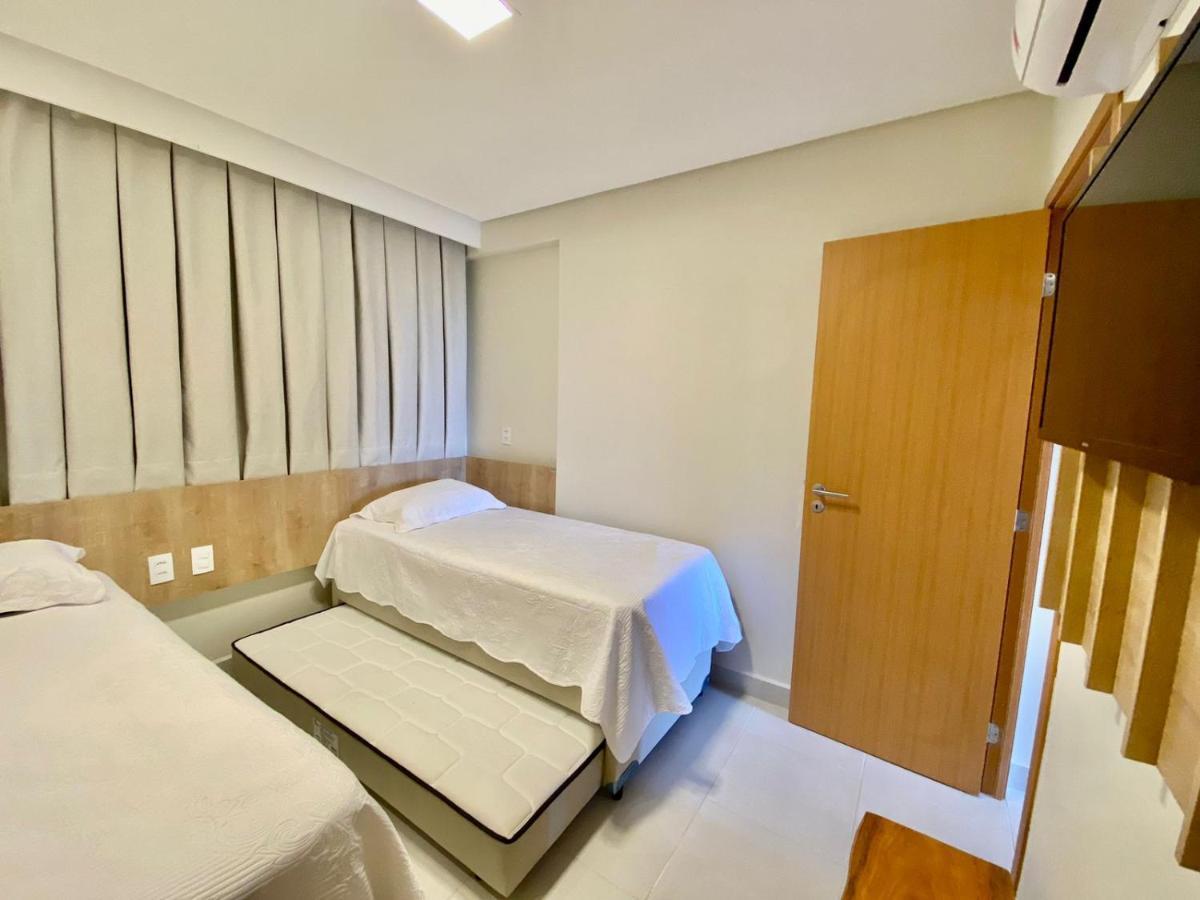 Flat Luxo 04 Torre 06 Eco Carneiros Apartment *